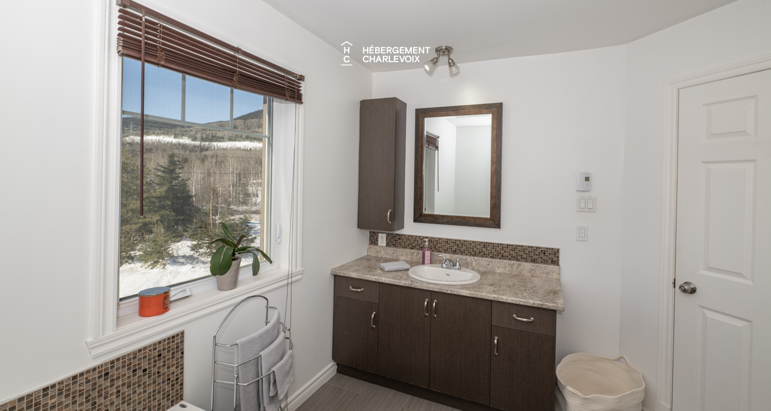 BLU-124 - Close to the Massif!